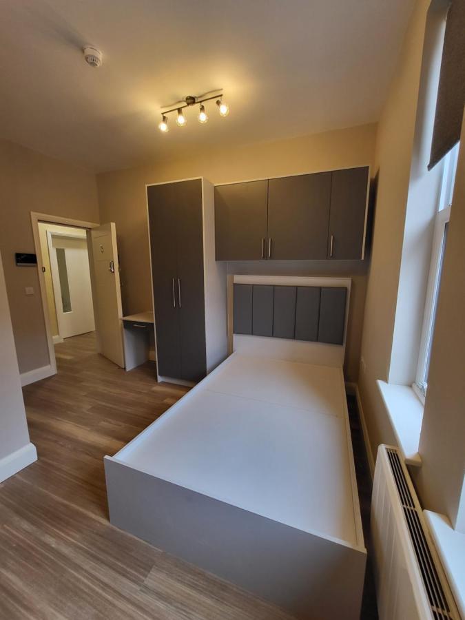 Sands House - Luxury Modern Studios With Secure Parking In Epsom, Surrey Quarto foto